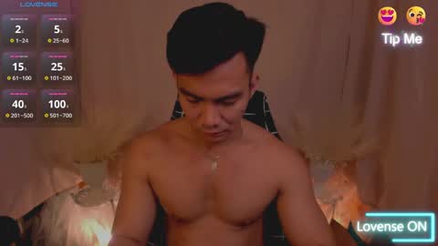 Snapshot of 000batman000 chatting on December 7, 2:53 am Bruce online show from December 7, 2:53 am