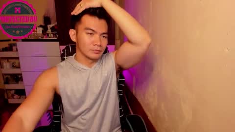 Snapshot of 000batman000 chatting on October 14, 12:17 pm Bruce online show from October 14, 12:17 pm