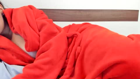 00ingrid00 online show from December 22, 9:56 pm