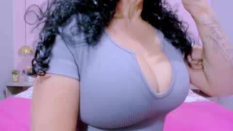 Snapshot of 00valeriasexxx chatting on December 10, 9:23 am Valeria online show from December 10, 9:23 am