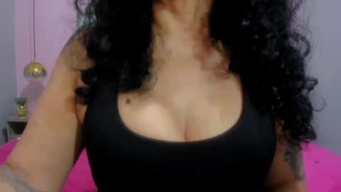 Snapshot of 00valeriasexxx chatting on December 12, 5:59 pm Valeria online show from December 12, 5:59 pm