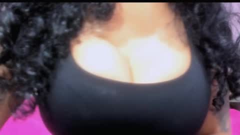 Snapshot of 00valeriasexxx chatting on January 9, 5:22 pm Valeria online show from January 9, 5:22 pm
