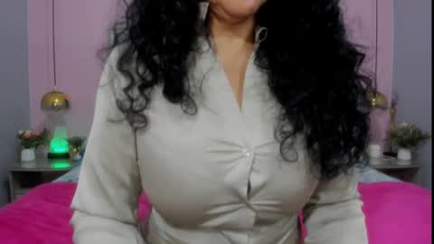 Snapshot of 00valeriasexxx chatting on February 9, 9:05 am Valeria online show from February 9, 9:05 am