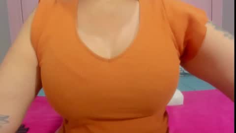 Snapshot of 00valeriasexxx chatting on February 19, 8:55 am Valeria online show from February 19, 8:55 am