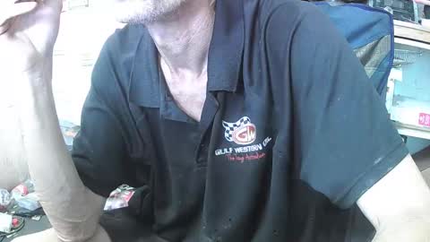 Snapshot of 03oldskoolatgm chatting on February 26, 9:47 pm 03oldskoolatgm online show from February 26, 9:47 pm