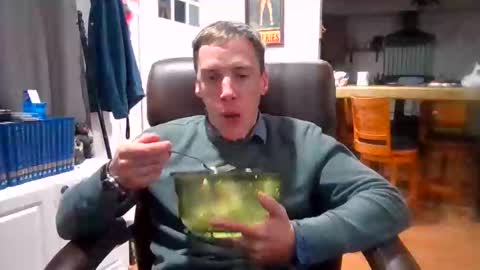 Snapshot of 0trickortreat0 chatting on December 19, 4:08 am CountryPrince online show from December 19, 4:08 am