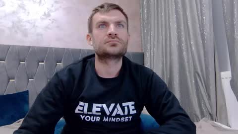 10in_deluxe online show from February 24, 6:44 am