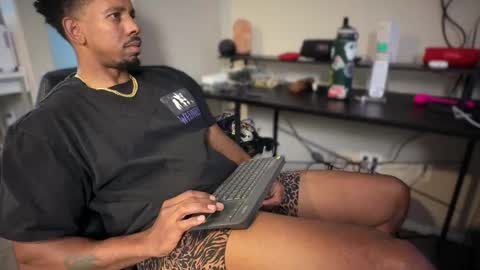 MrSteeleXXX - snapchat online show from May 19, 7:31 pm