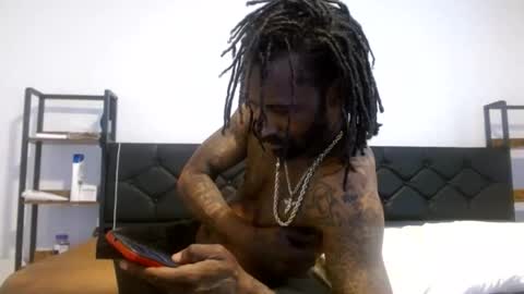 Snapshot of 11hundsum chatting on March 30, 9:05 pm Darkmeat100 online show from March 30, 9:05 pm