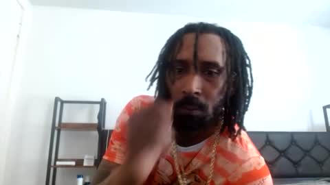 Snapshot of 11hundsum chatting on April 4, 2:58 pm Darkmeat100 online show from April 4, 2:58 pm