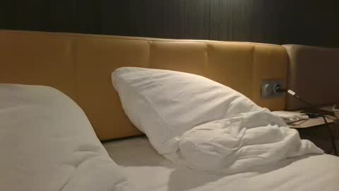 Snapshot of 123h0rny chatting on January 15, 6:43 am 123h0rny online show from January 15, 6:43 am