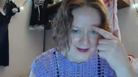 12ennie online show from November 12, 7:42 am