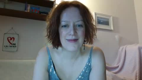 12ennie online show from November 20, 8:03 am