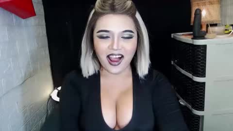 Snapshot of 12inchsexyanacodats chatting on February 14, 12:51 am sexy kia online show from February 14, 12:51 am