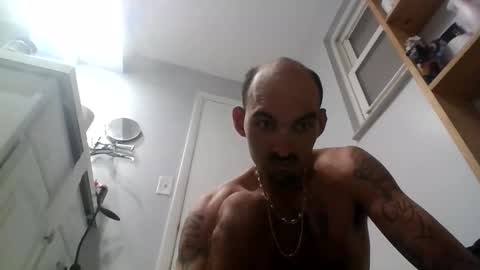 Snapshot of 12white chatting on April 4, 1:59 am Bigdickbandit317 online show from April 4, 1:59 am