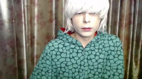 Snapshot of 13_angel_14 chatting on March 7, 10:54 pm Angelfree online show from March 7, 10:54 pm