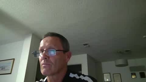 Snapshot of 13glanmorfa chatting on December 26, 3:59 am 13glanmorfa online show from December 26, 3:59 am