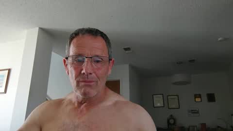Snapshot of 13glanmorfa chatting on February 3, 7:42 pm 13glanmorfa online show from February 3, 7:42 pm