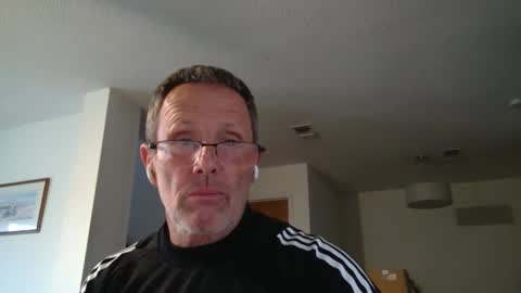 Snapshot of 13glanmorfa chatting on February 11, 8:31 pm 13glanmorfa online show from February 11, 8:31 pm
