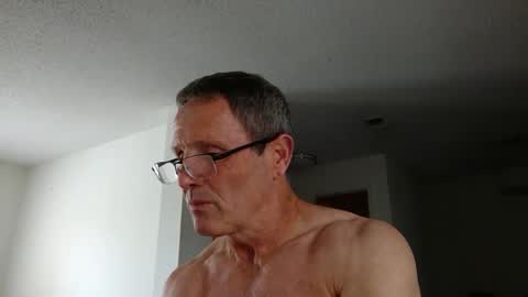 Snapshot of 13glanmorfa chatting on February 27, 8:42 pm 13glanmorfa online show from February 27, 8:42 pm