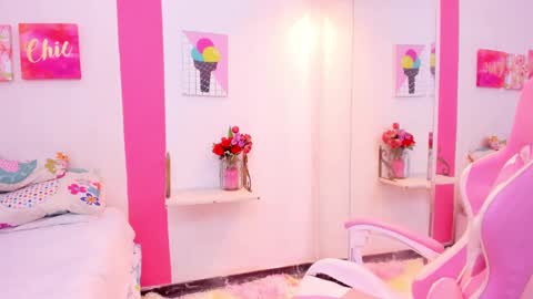 Scarlette  online show from December 14, 7:03 pm