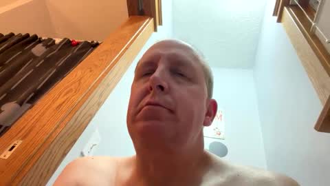 Snapshot of 16510 chatting on October 2, 10:33 am 16510 online show from October 2, 10:33 am