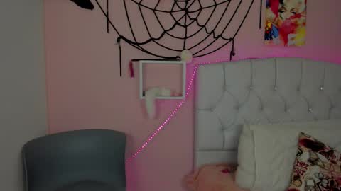 18candy online show from October 24, 10:39 pm