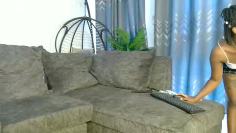 Snapshot of 1_beckah chatting on May 28, 6:43 am beckah online show from May 28, 6:43 am