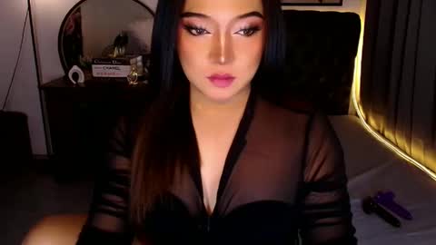 Ekang online show from May 16, 7:01 pm