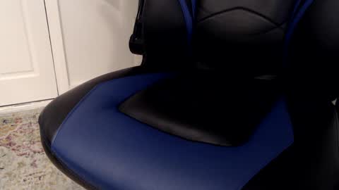 Snapshot of 1dad2plz chatting on January 30, 12:59 pm i erupt if you suck ur nipples 4 me and look at the camera while watching me online show from January 30, 12:59 pm