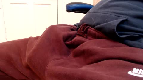 Snapshot of 1dad2plz chatting on February 25, 2:33 pm i erupt if you suck ur nipples 4 me and look at the camera while watching me online show from February 25, 2:33 pm