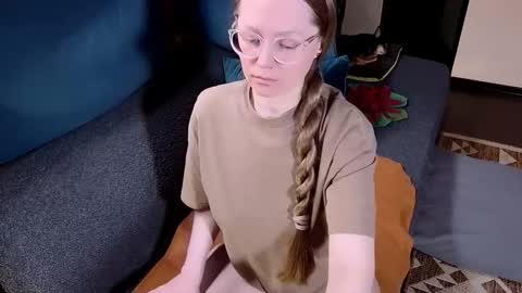    online show from May 7, 4:01 pm
