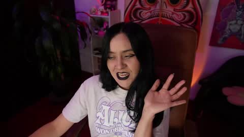 1hannamontana online show from May 15, 10:50 pm