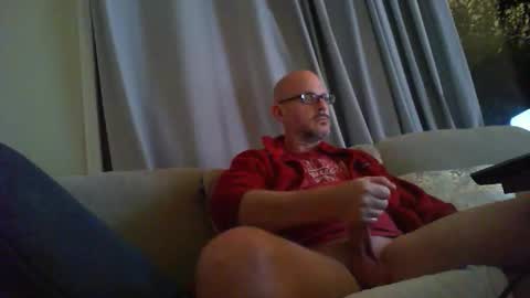 Snapshot of 1hotbaldguy chatting on December 10, 9:01 am 1hotbaldguy online show from December 10, 9:01 am