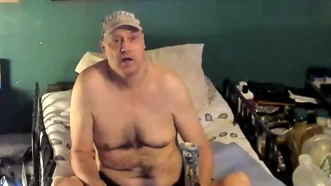 1HUGEFILETMIGNON online show from April 15, 7:58 pm