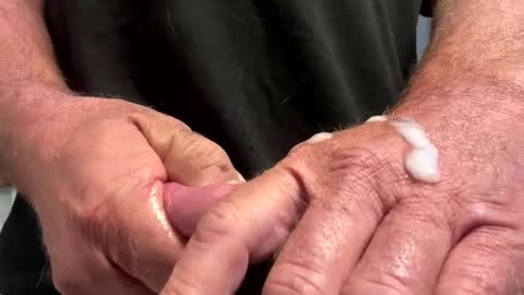 1hunglo412 online show from October 12, 12:04 pm