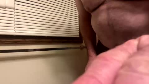 1hunglo412 online show from January 5, 5:27 pm