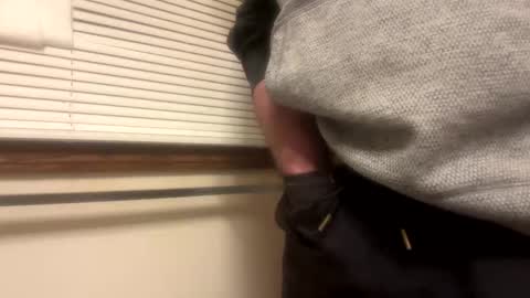 1hunglo412 online show from January 19, 11:14 am