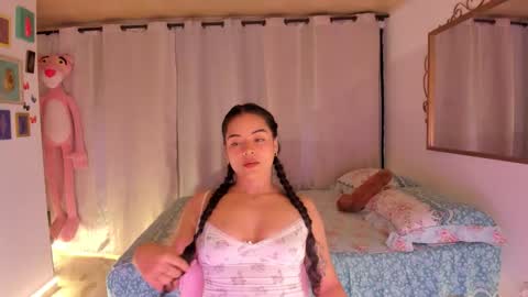 laiaa rivas online show from January 15, 3:11 am