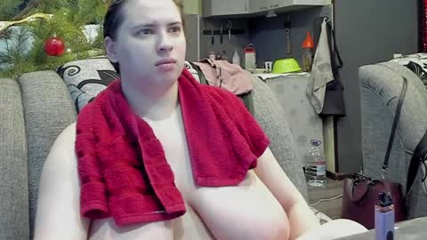 1LINDSEY1 online show from December 27, 5:16 pm