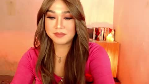 1lovelymess online show from March 28, 11:32 am