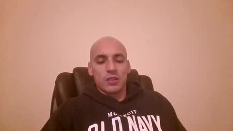 Snapshot of 1luv2cum chatting on January 8, 6:37 am sabotagegoat online show from January 8, 6:37 am