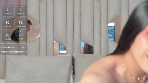 Snapshot of 1m_valery chatting on April 8, 1:11 pm Valery online show from April 8, 1:11 pm