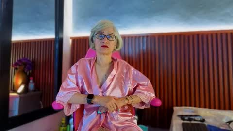 Miss Monserrate online show from March 20, 1:16 pm