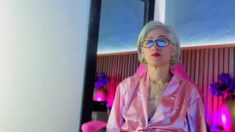 Miss Monserrate online show from March 31, 1:44 pm