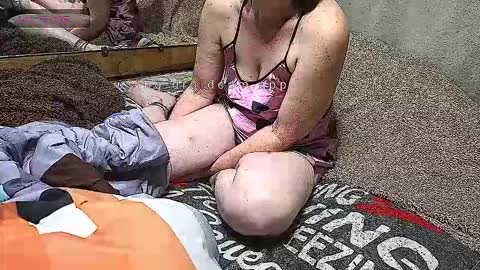 Snapshot of 1nakedneighbor chatting on November 11, 8:25 am 1nakedneighbor online show from November 11, 8:25 am