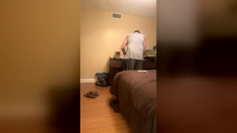 Snapshot of 1natureboy0500 chatting on April 4, 6:33 am 1natureboy0500 online show from April 4, 6:33 am