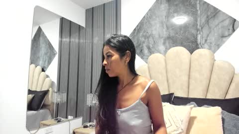 Snapshot of 1naughty_milf chatting on February 17, 7:49 am Luisa online show from February 17, 7:49 am