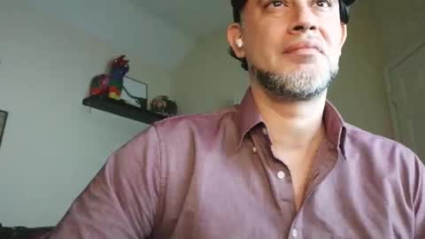 Snapshot of 1night5tand chatting on February 14, 10:12 am 1night5tand online show from February 14, 10:12 am