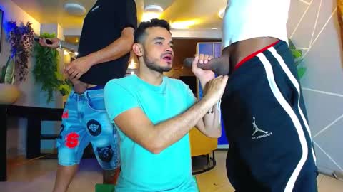 Snapshot of 1pushman chatting on September 28, 11:04 am pushman online show from September 28, 11:04 am